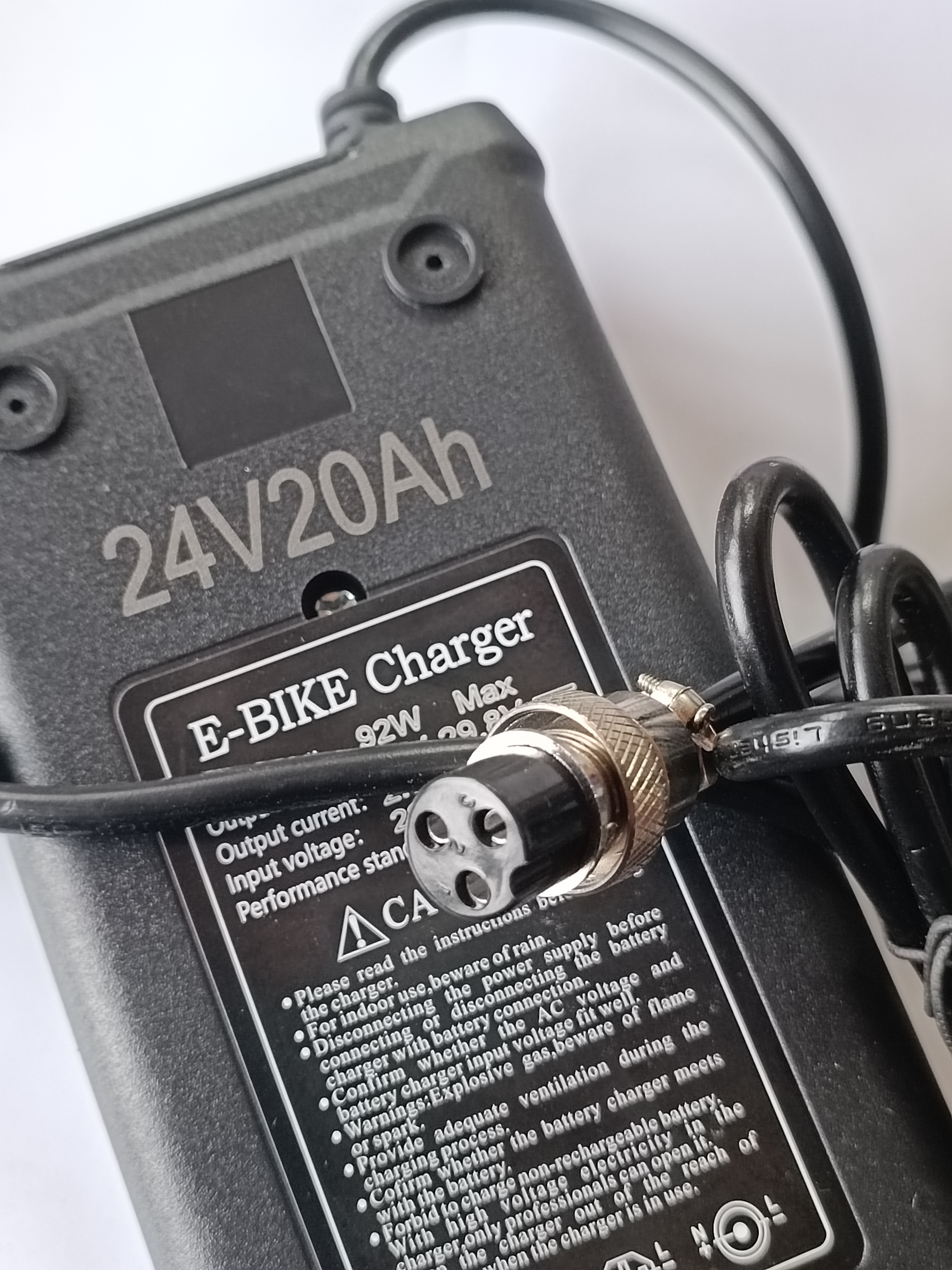 Зарядно 24V 20Ah 3