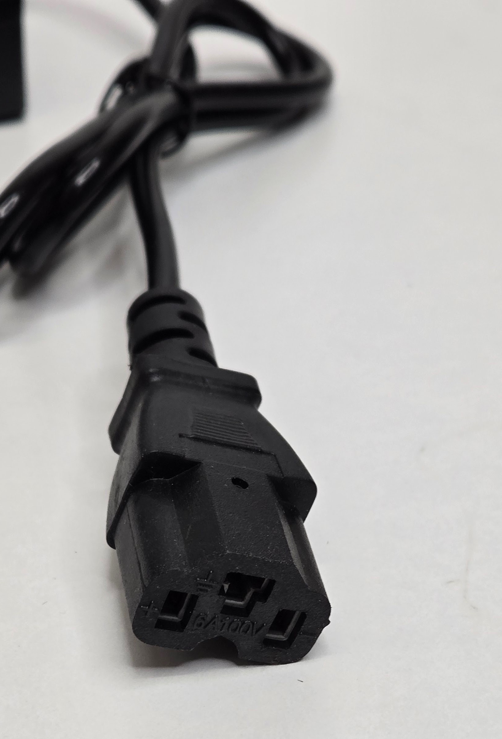 Зарядно за Li-ion батерия 48V 2A 2