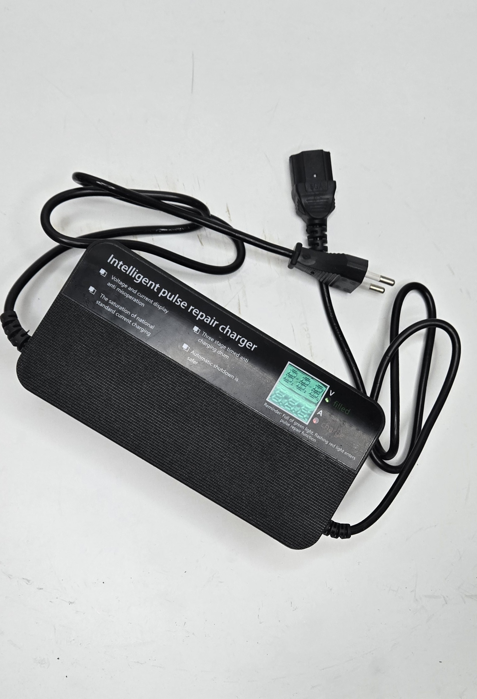 Интелигентно зарядно за оловни акумулатори 72V 3A